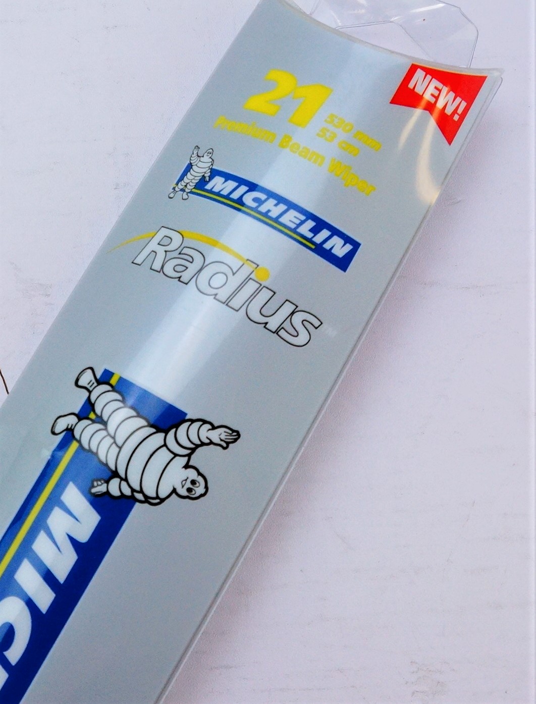 New Michelin 21â€ Radius Premium Beam w/ Frameless Curved Design Wiper Blade - image 2