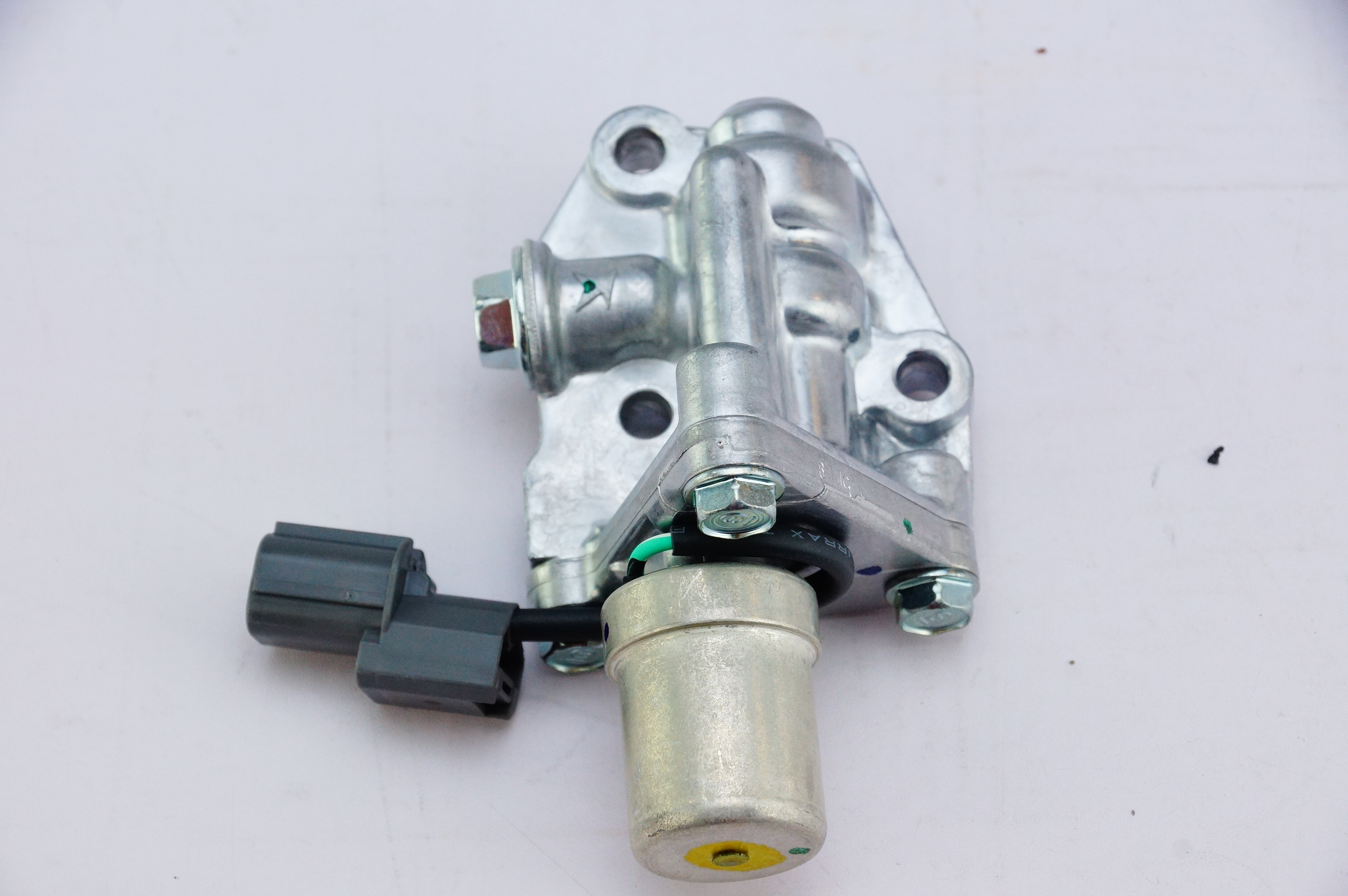 New Genuine OEM 15810P0A025 Honda Valve Assembly Solenoid Fast Free Shipping - image 2