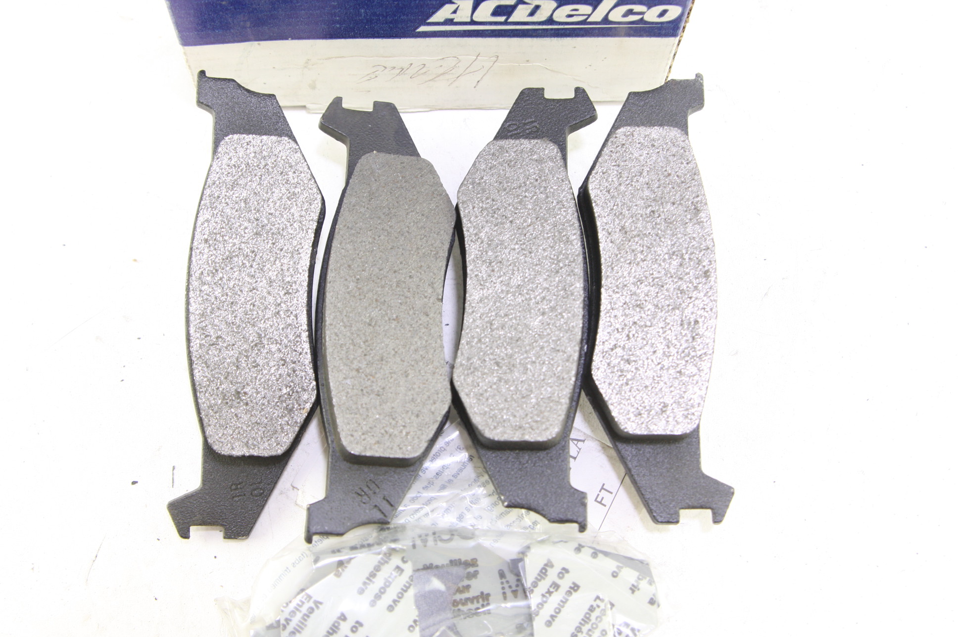 **~ New OEM ACDelco 17D415M Disc Brake Pad GM 18028999 Fast Free Shipping - image 4