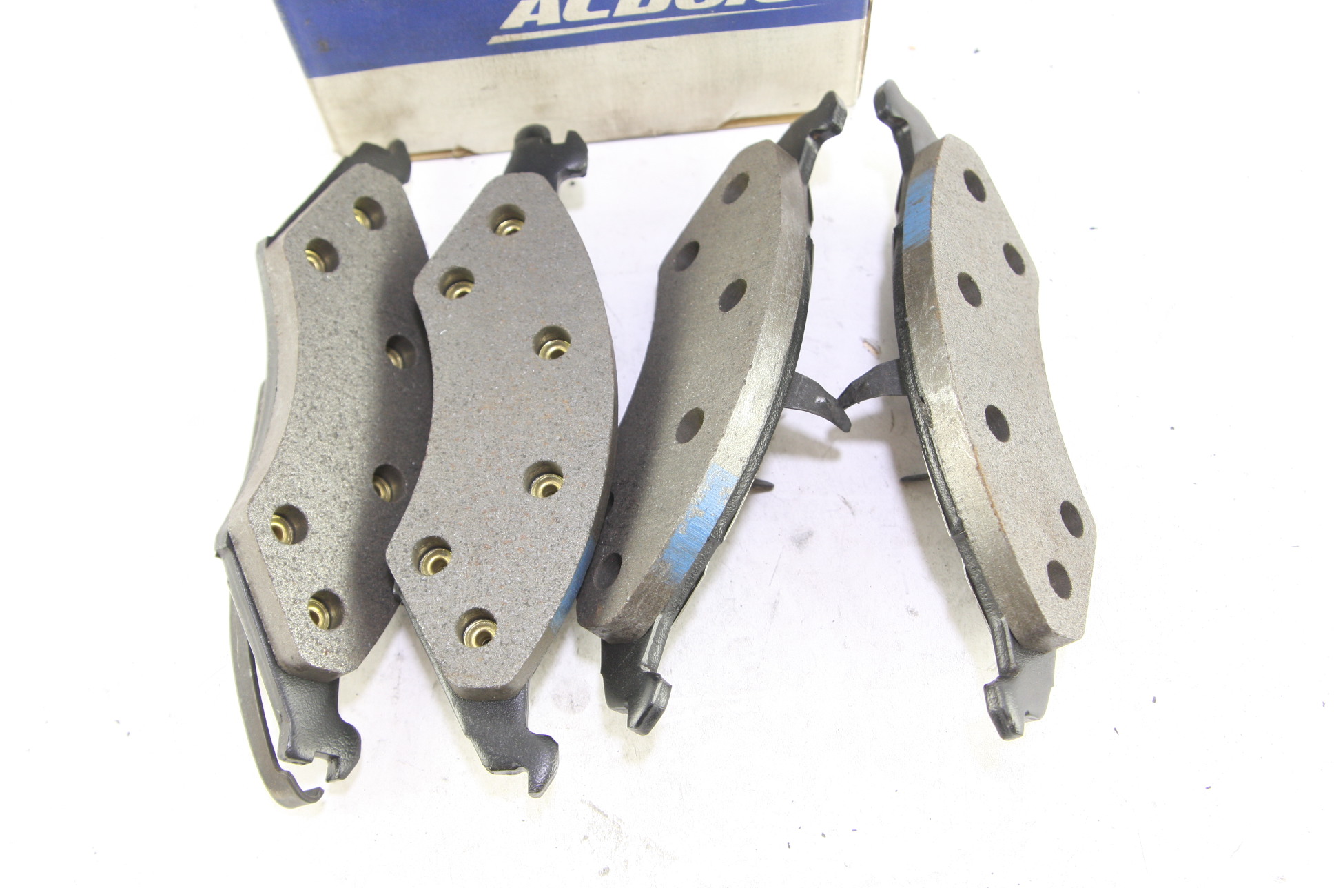 **~ New OEM ACDelco 17D421M Disc Brake Pad GM 18029006 Free Shipping - image 4