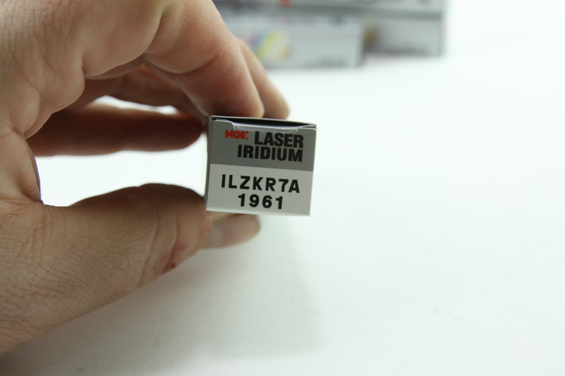Set of 8 Genuine NGK 1961 Laser Iridium Spark Plugs ILZKR7A Fast Free Shipping - image 2