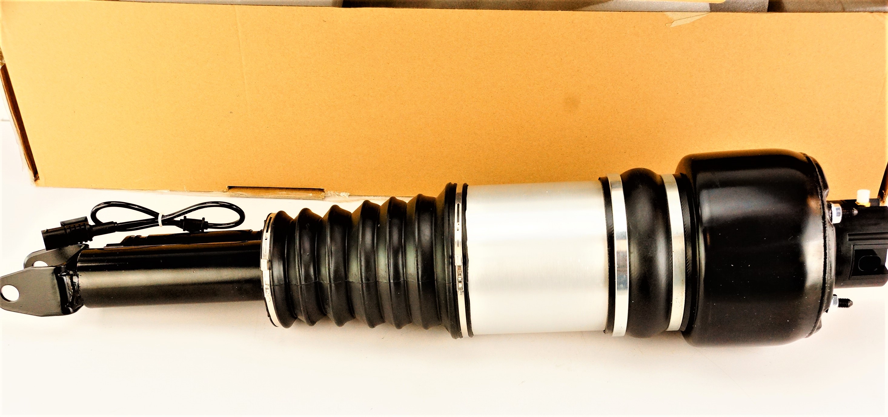 Front Left Air Shock Suspension Strut for Mercedes-Benz E Class Free Shipping - image 1