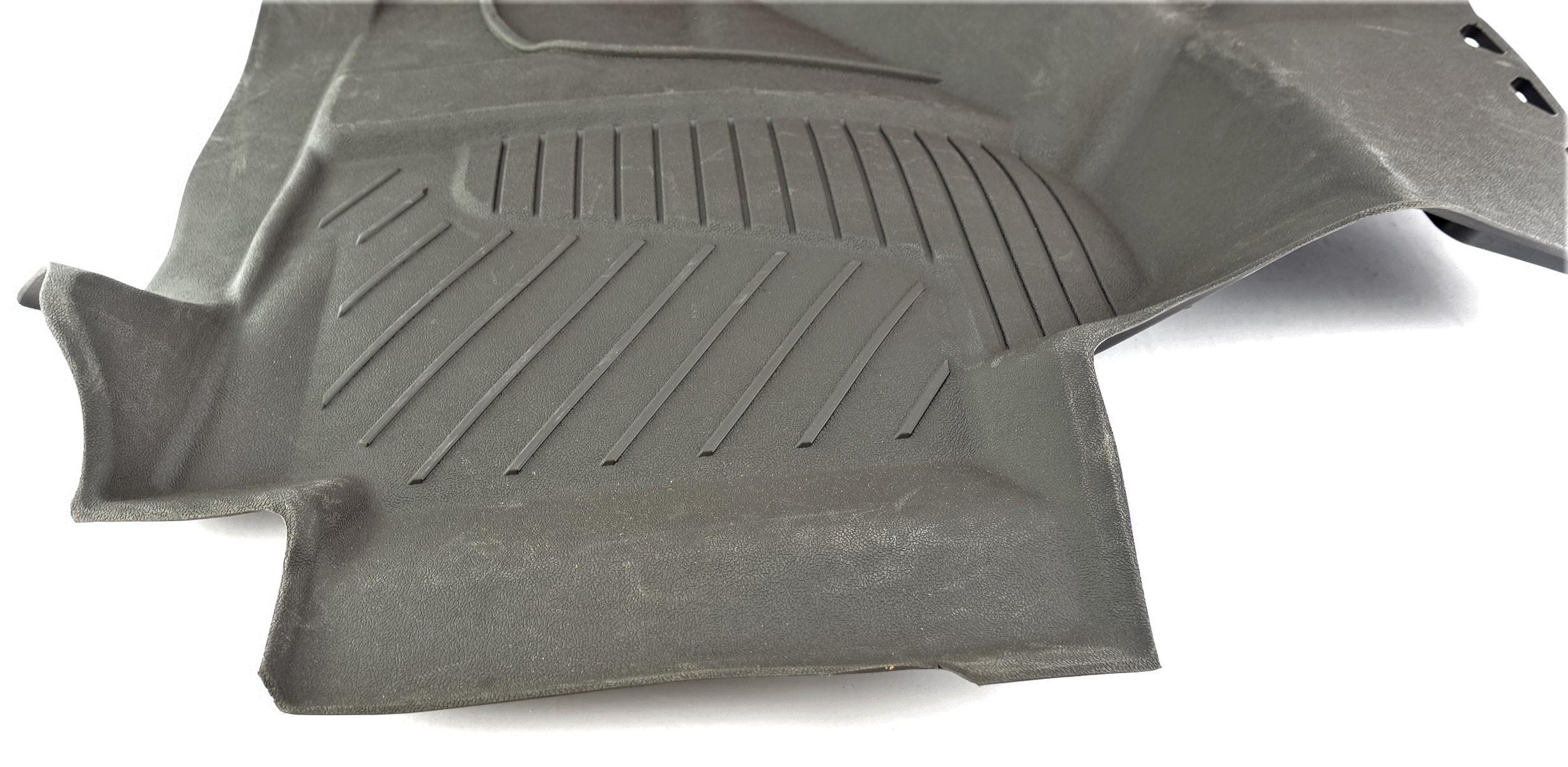 OEM 23237405 15-18 Silverado Sierra Double Cab Rear All-Weather Floor Mats - image 10