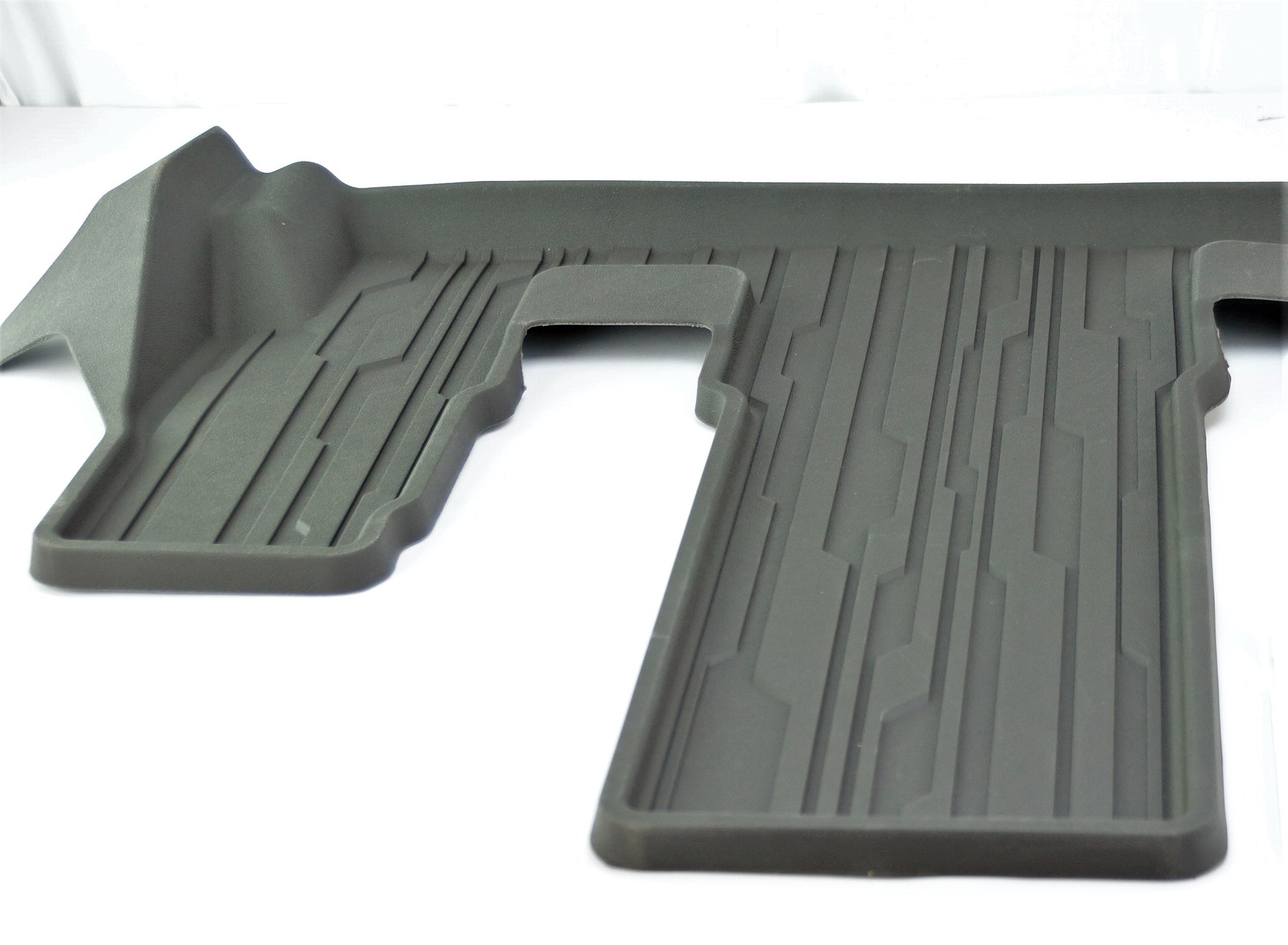 OEM 23356371 GM 17-20 GMC Acadia All Weather 3rd Row Seat Cocoa Liner Floor Mat - image 3