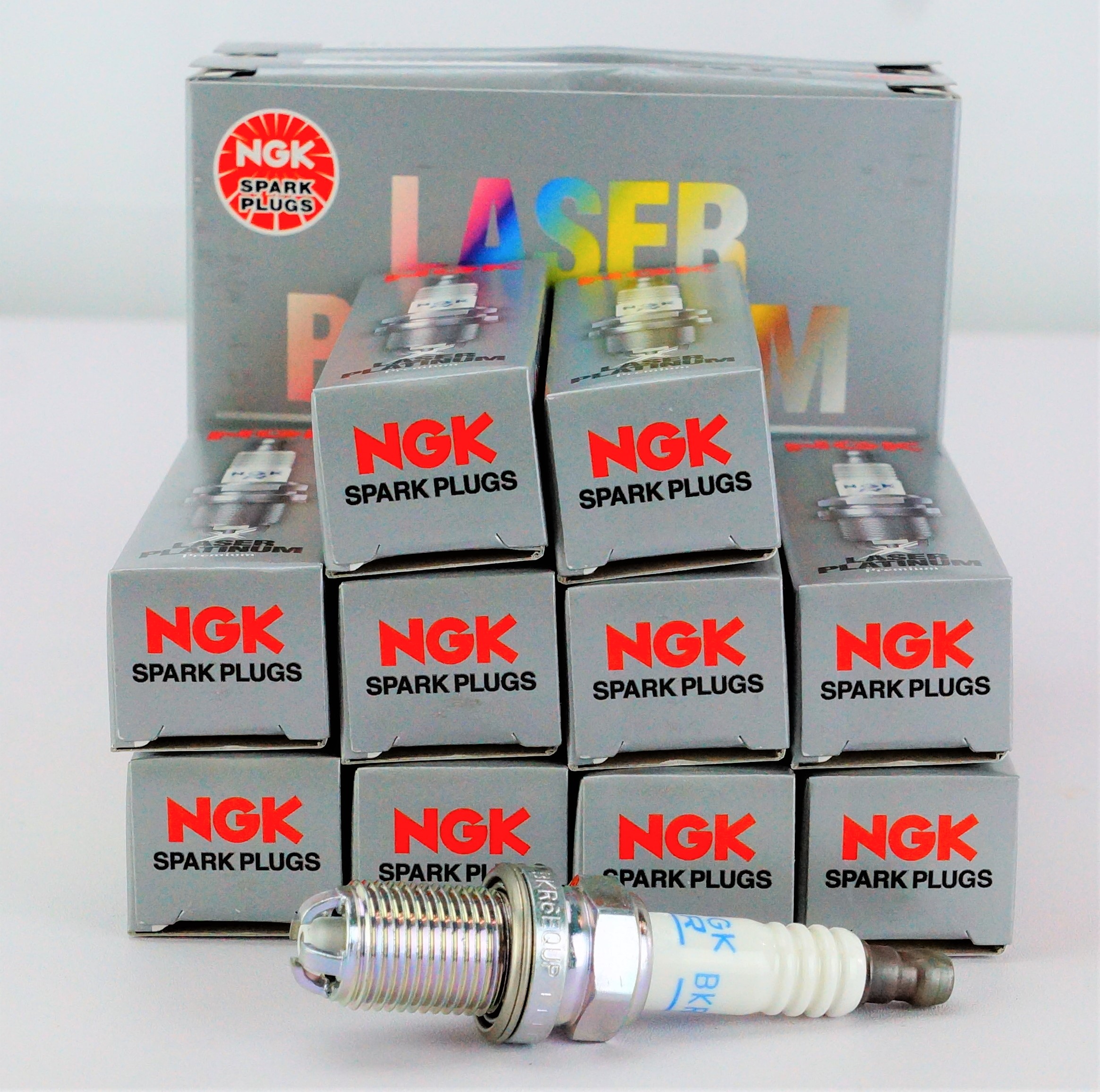 Set of 10 NGK 3199 Laser Platinum Spark Plugs BKR6EQUP - image 1