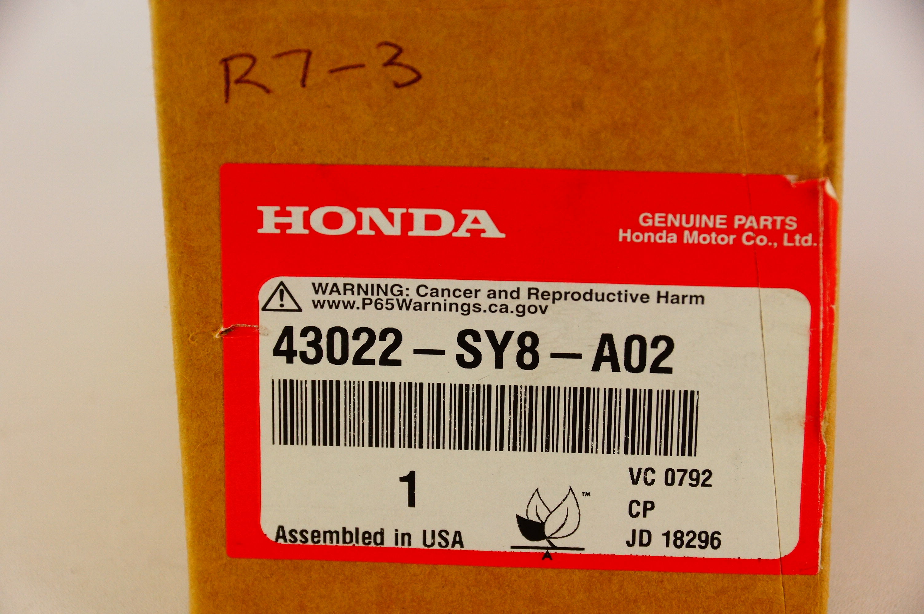 Genuine OEM 43022-SY8-A02 Honda Rear Brake Pads 1996-02 Accord Free Shipping - image 5