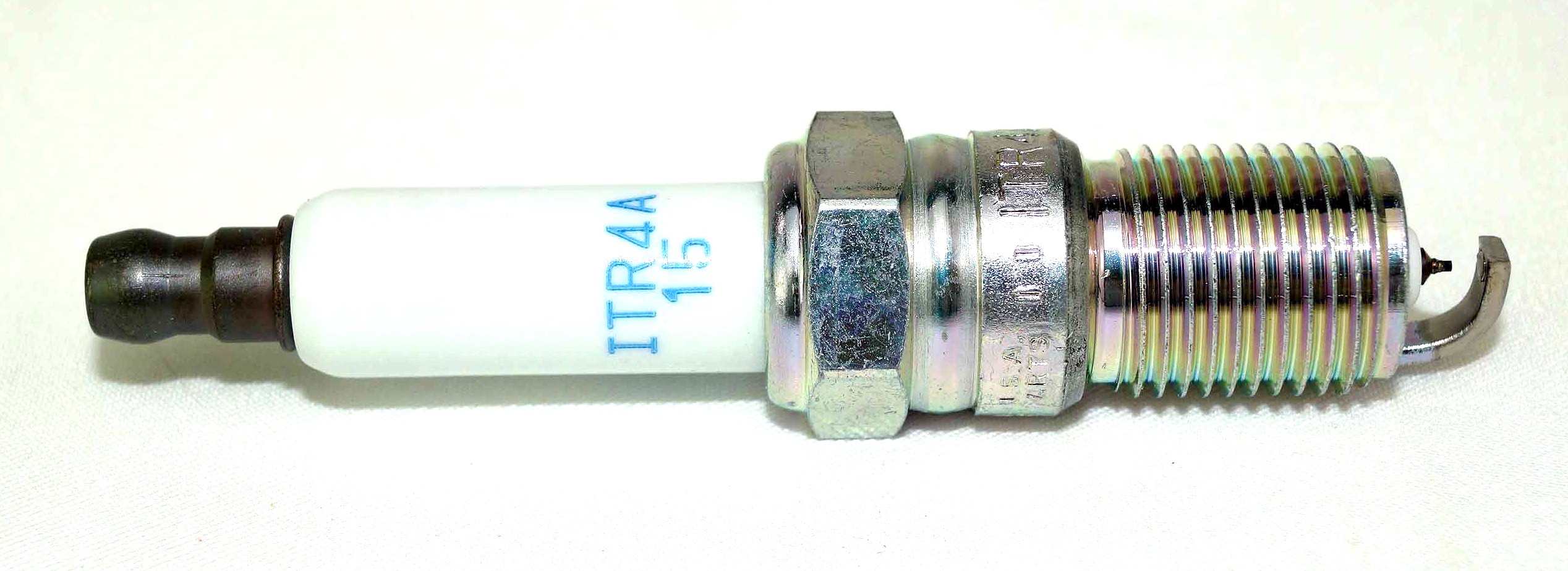 Set of 8 Genuine NGK 5599 Spark Plug - Laser Iridium ITR4A15 - image 4