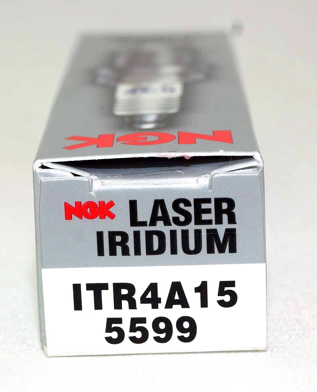Set of 8 Genuine NGK 5599 Spark Plug - Laser Iridium ITR4A15 - image 7