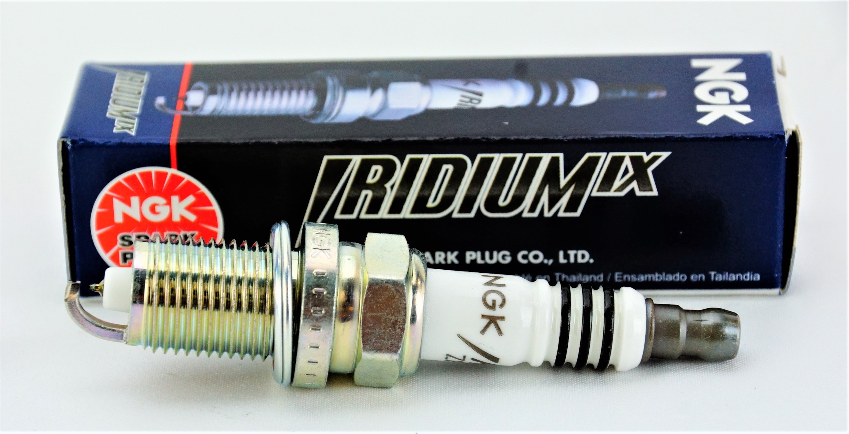 Set of 8 Genuine NGK 6441 Iridium IX Spark Plugs ZFR6FIX11 - image 5