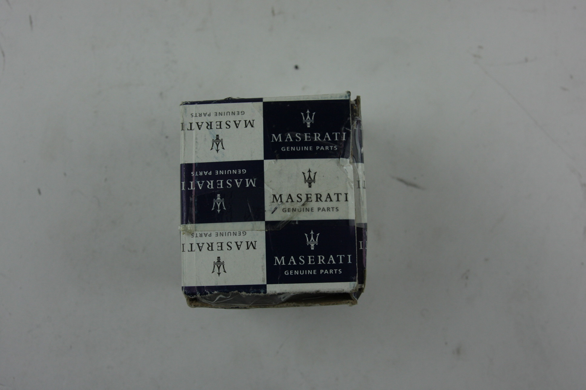 **** New OEM 675000301 Maserati Door Lock Revolving Plug Trim RH US Shipping - image 3