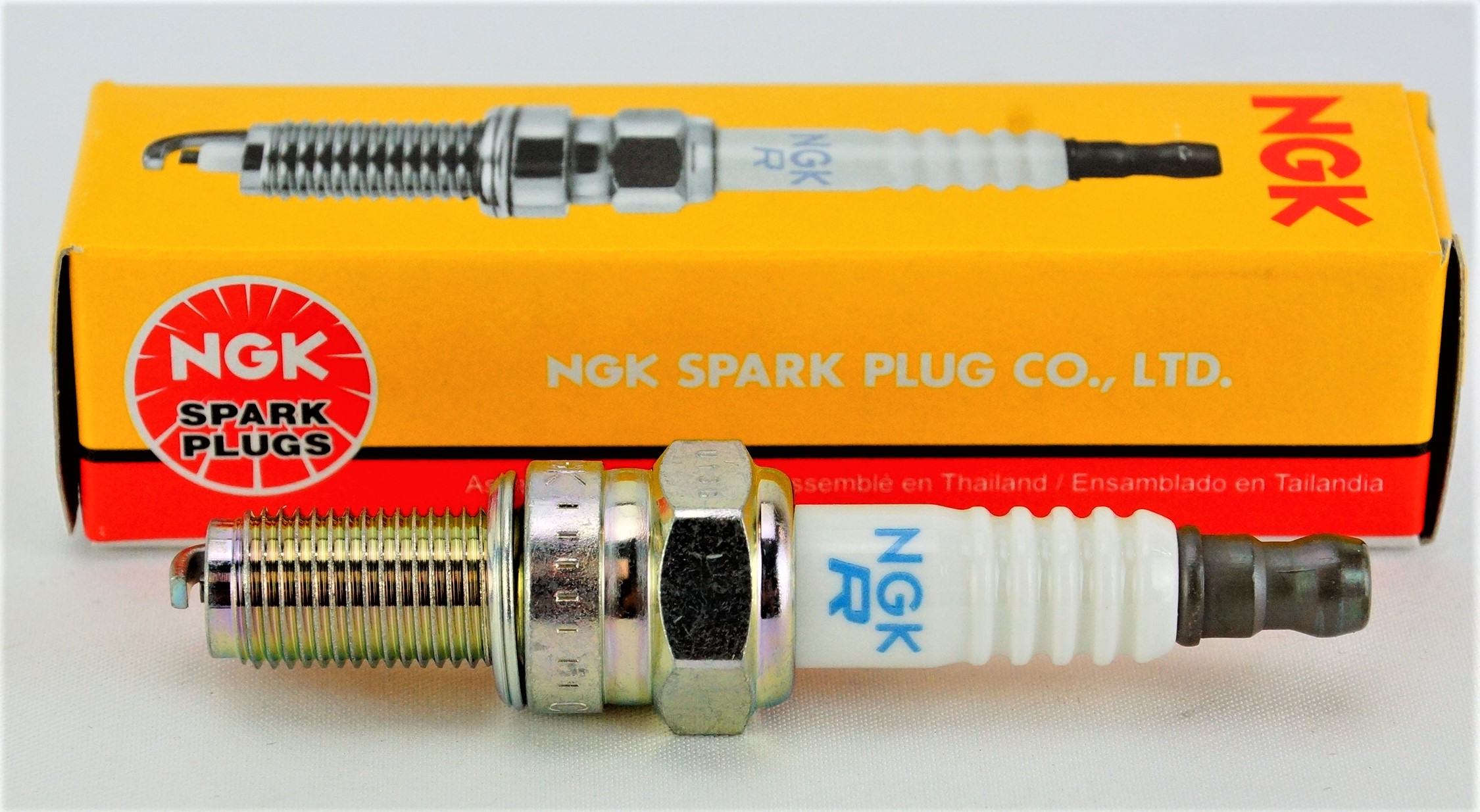 Set of 4 Genuine NGK 6955 Reman Spark Plug CR9EB Fast Free Shipping - image 4