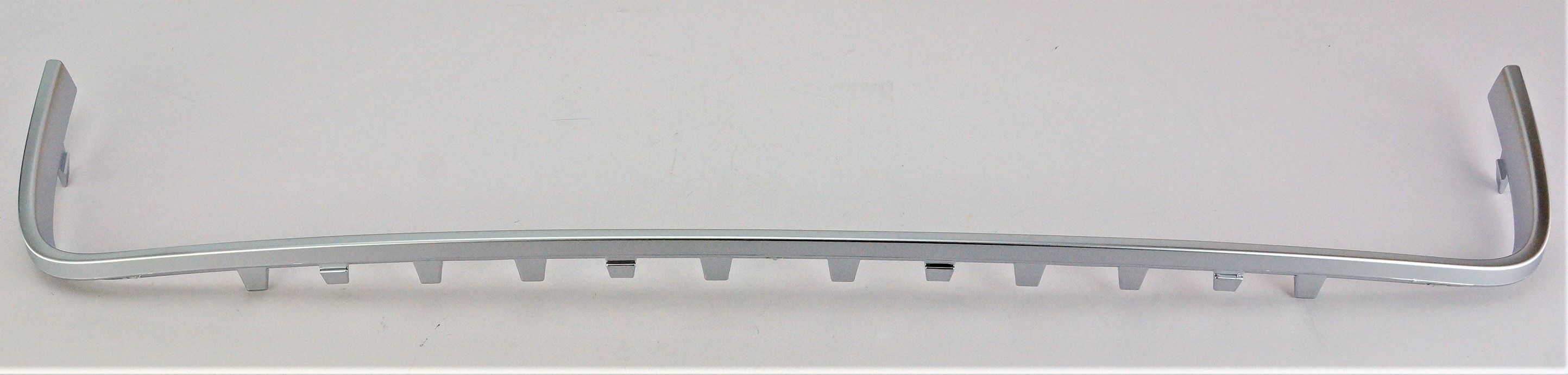 Genuine OEM 6N7Z17K945A Ford Mercury Milan Front Bumper Cover Grille Molding - image 2