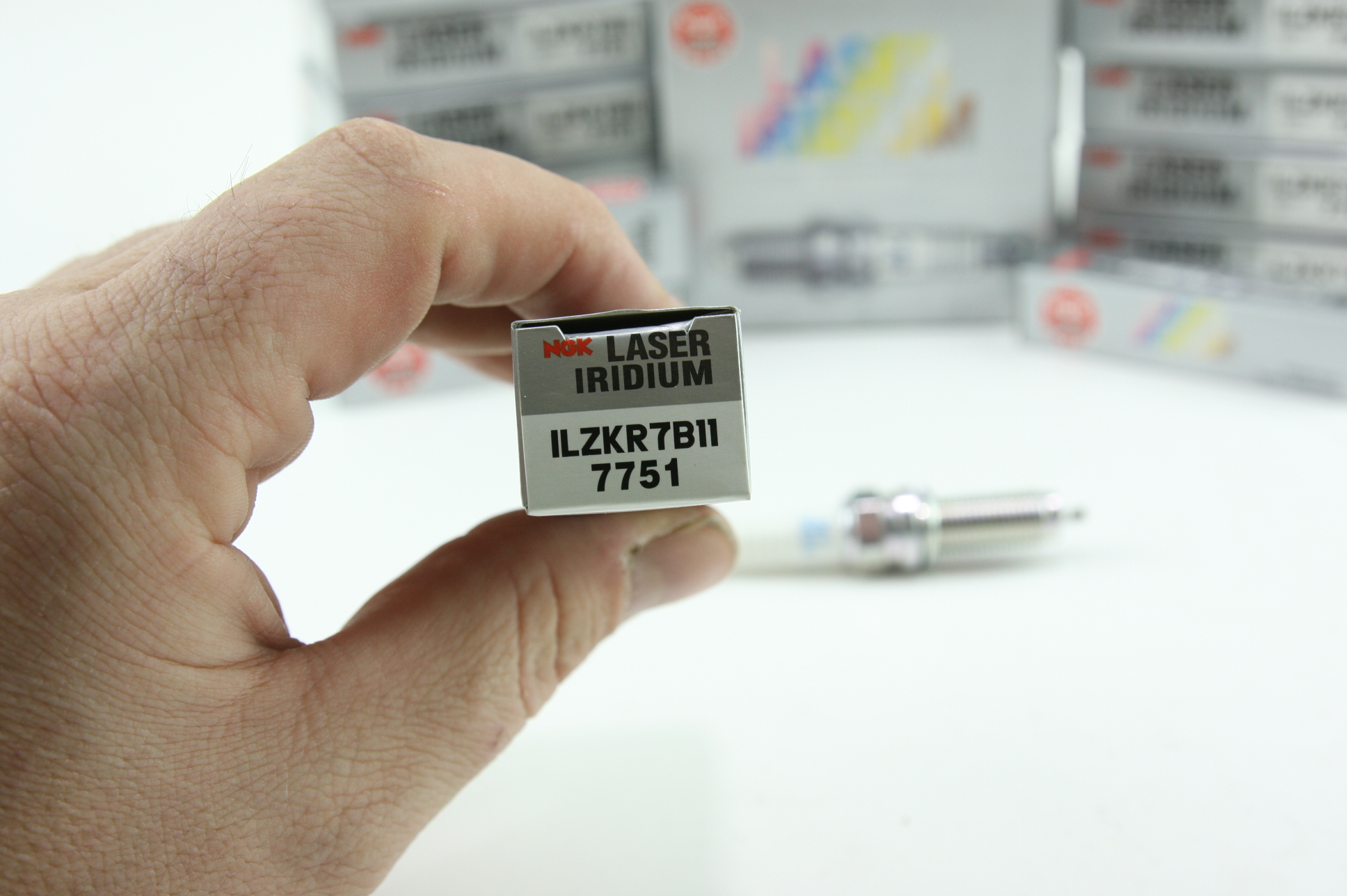 New Set of 120 (Case) NGK 7751 ILZKR7B11 Laser Iridium and Platinum Spark Plugs - image 2