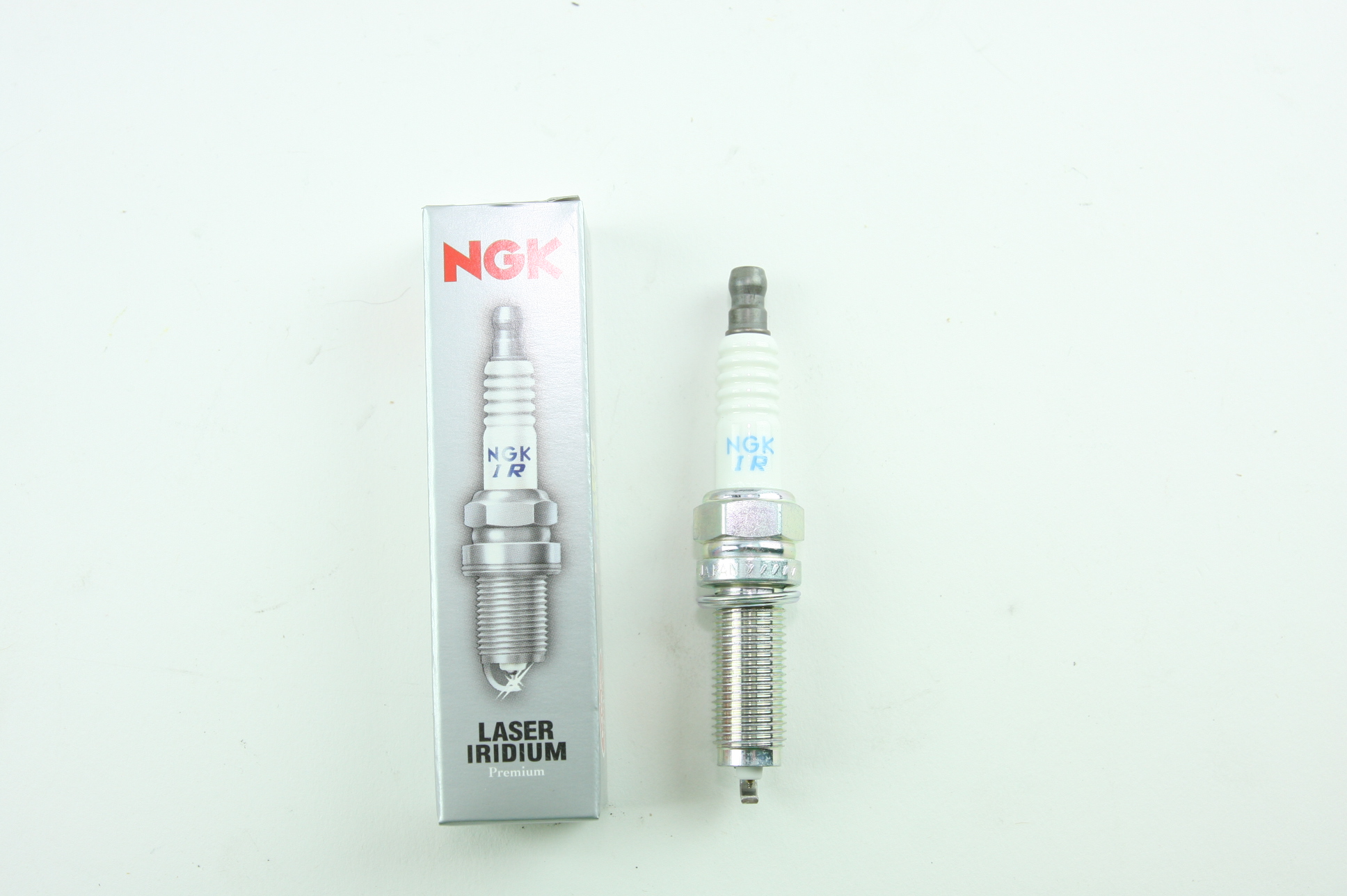 New Set of 120 (Case) NGK 7751 ILZKR7B11 Laser Iridium and Platinum Spark Plugs - image 5
