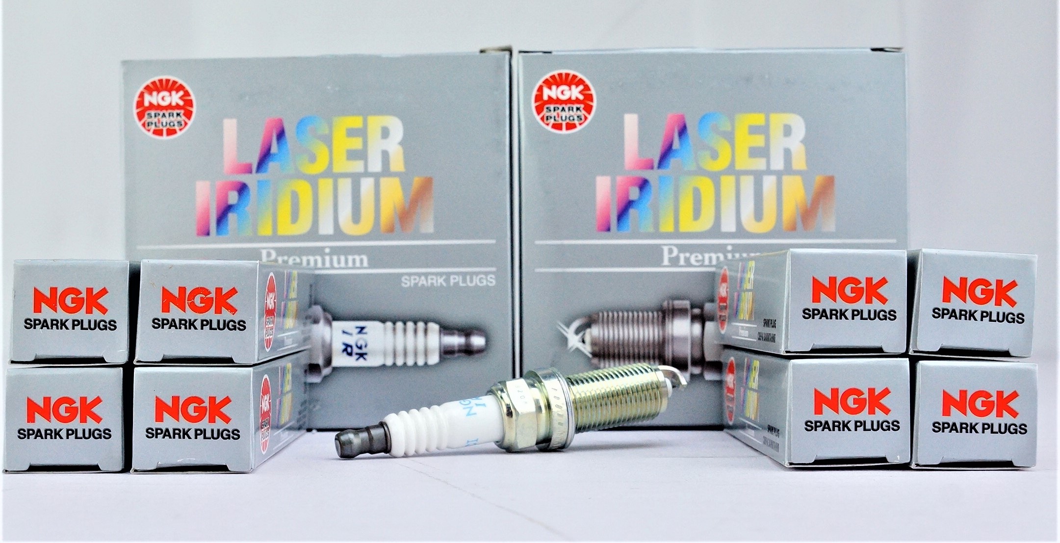 Pack of 8 - New Genuine NGK 92145 Laser Iridium Spark Plug Fast Free Shipping - image 1