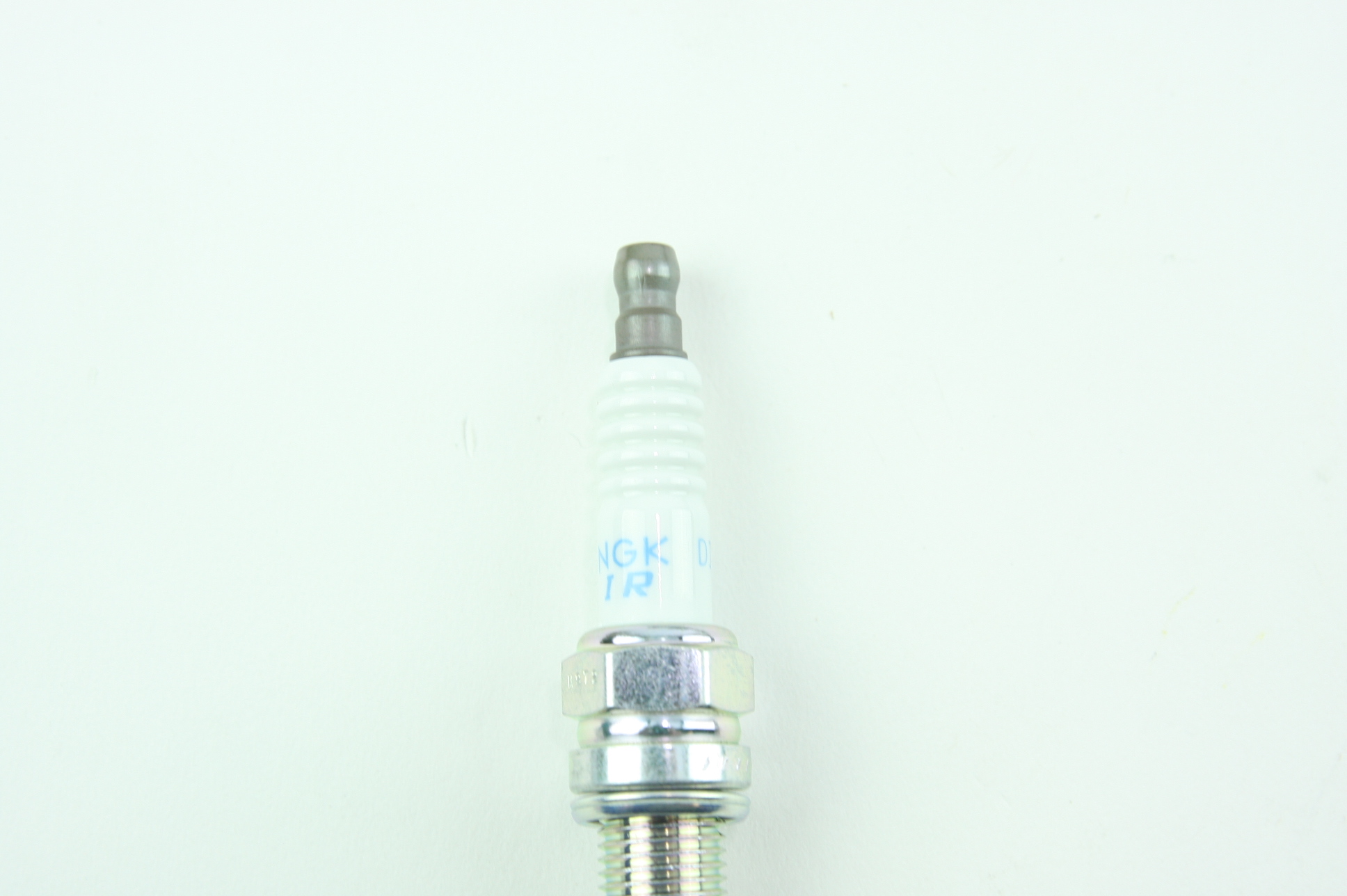 Set of 4 New NGK 95350 Laser Iridium Spark Plugs DILZKR7B11G Fast Free Shipping - image 6