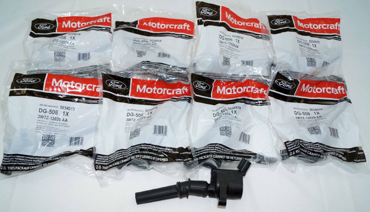 Set of 8 Genuine OEM Authentic Motorcraft DG508 Ignition Coil Ford W7Z12029AA - image 1