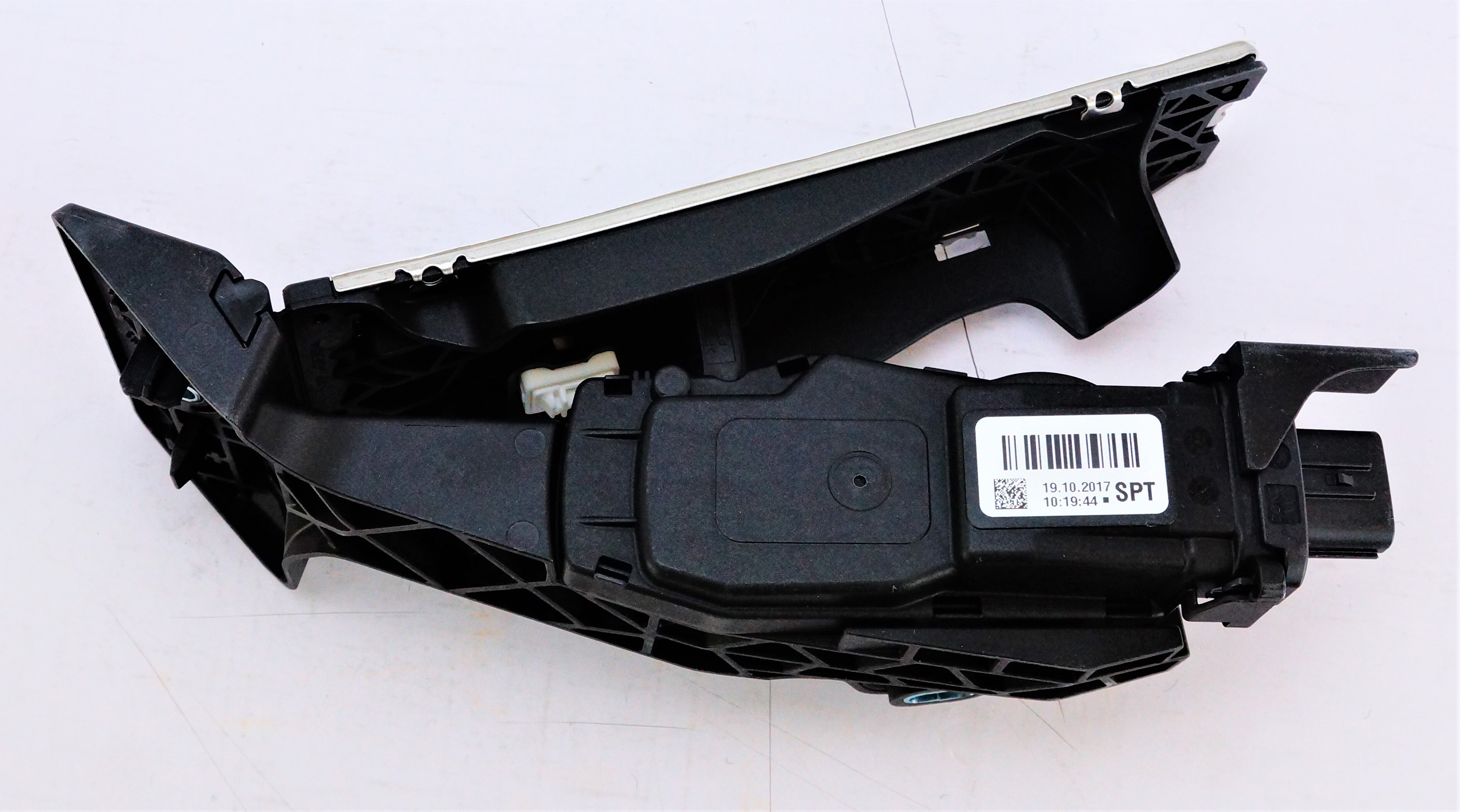 New Genuine OEM J5F05-AK000 18-21 Kia Stinger Sport Pedal Assembly Kit - image 3