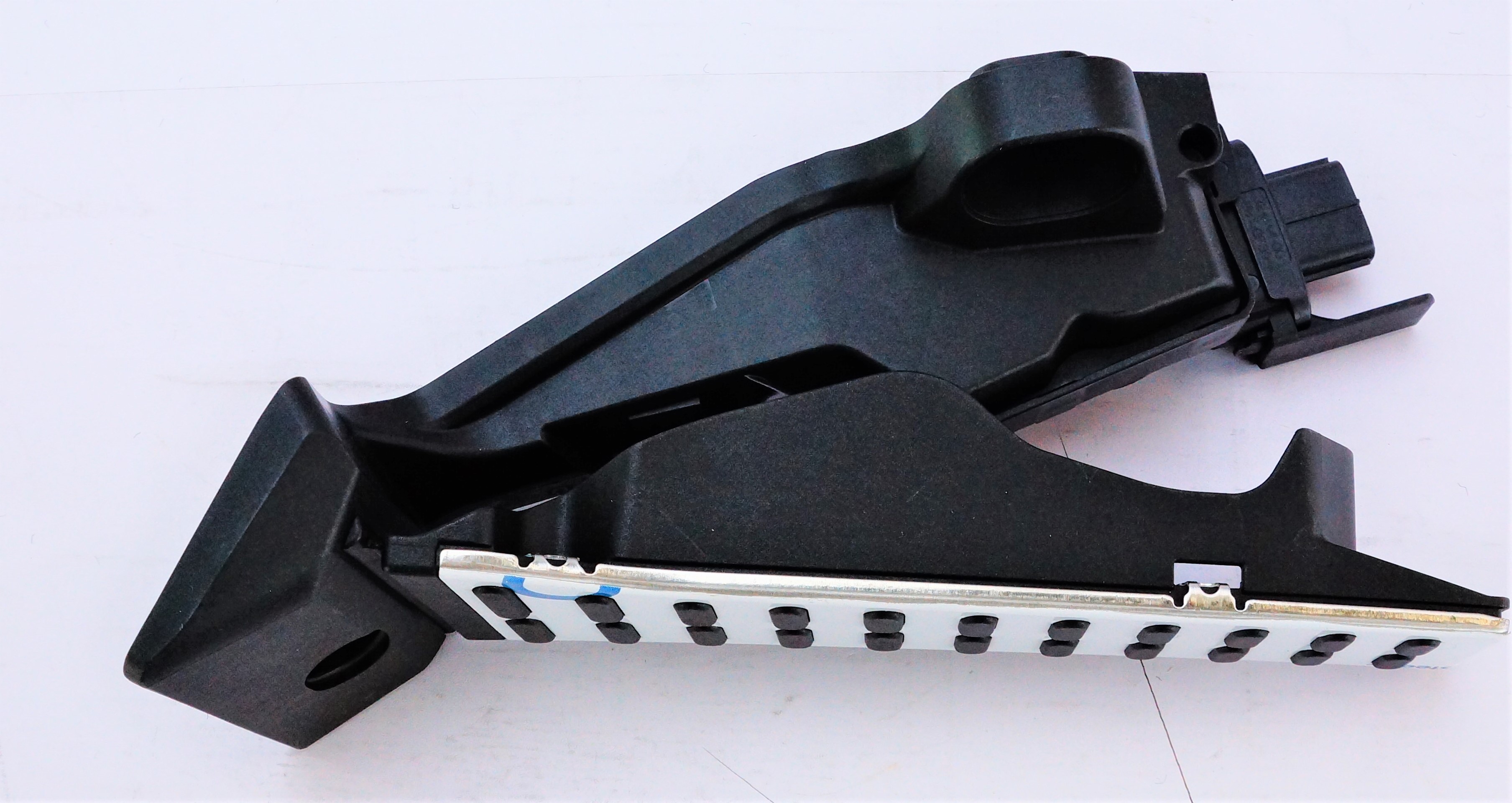 New Genuine OEM J5F05-AK000 18-21 Kia Stinger Sport Pedal Assembly Kit - image 4