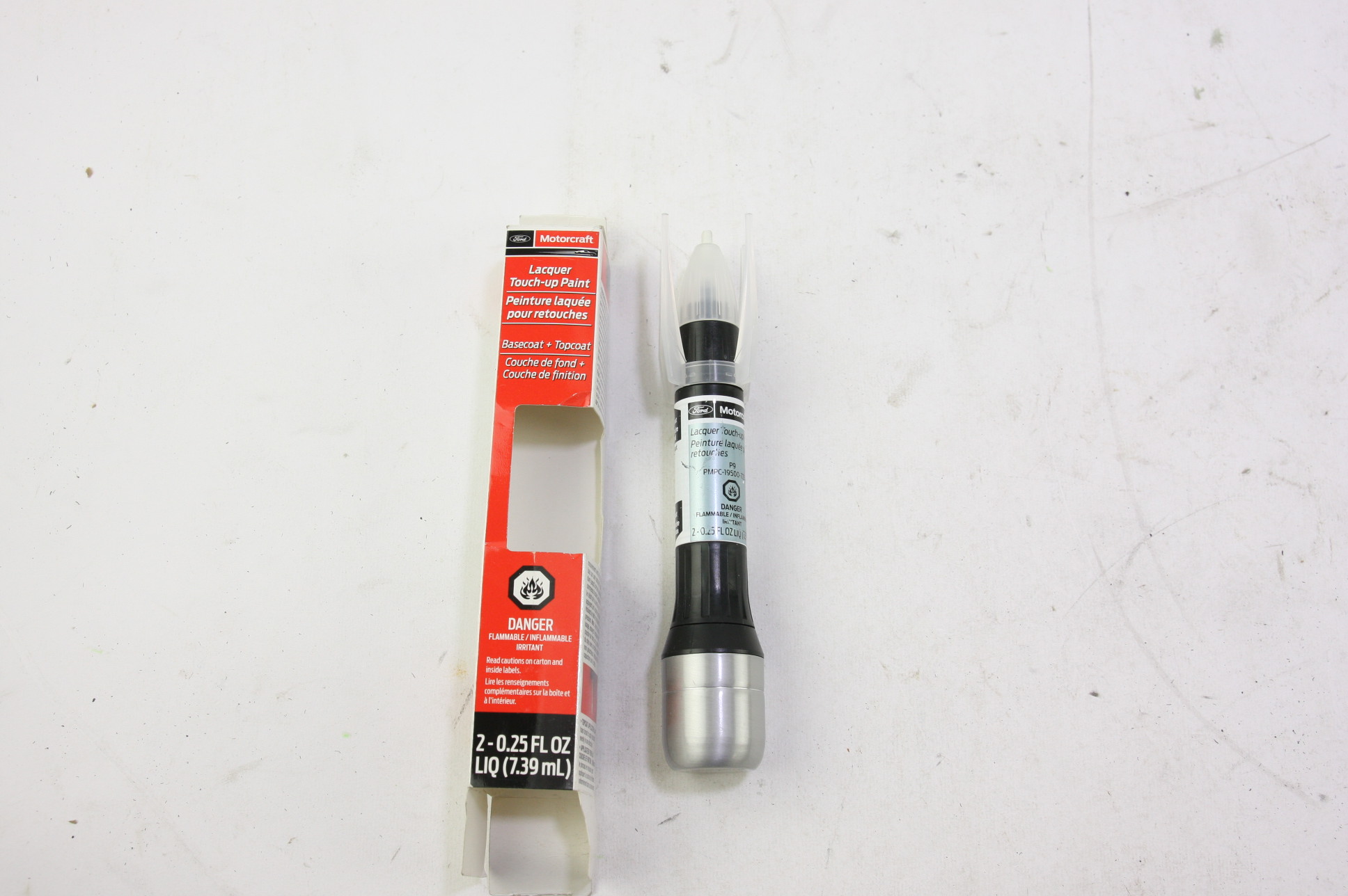 *New OEM PMPC195007254A Motorcraft Ford Frosted Glass Touch Up Paint P9 - image 1