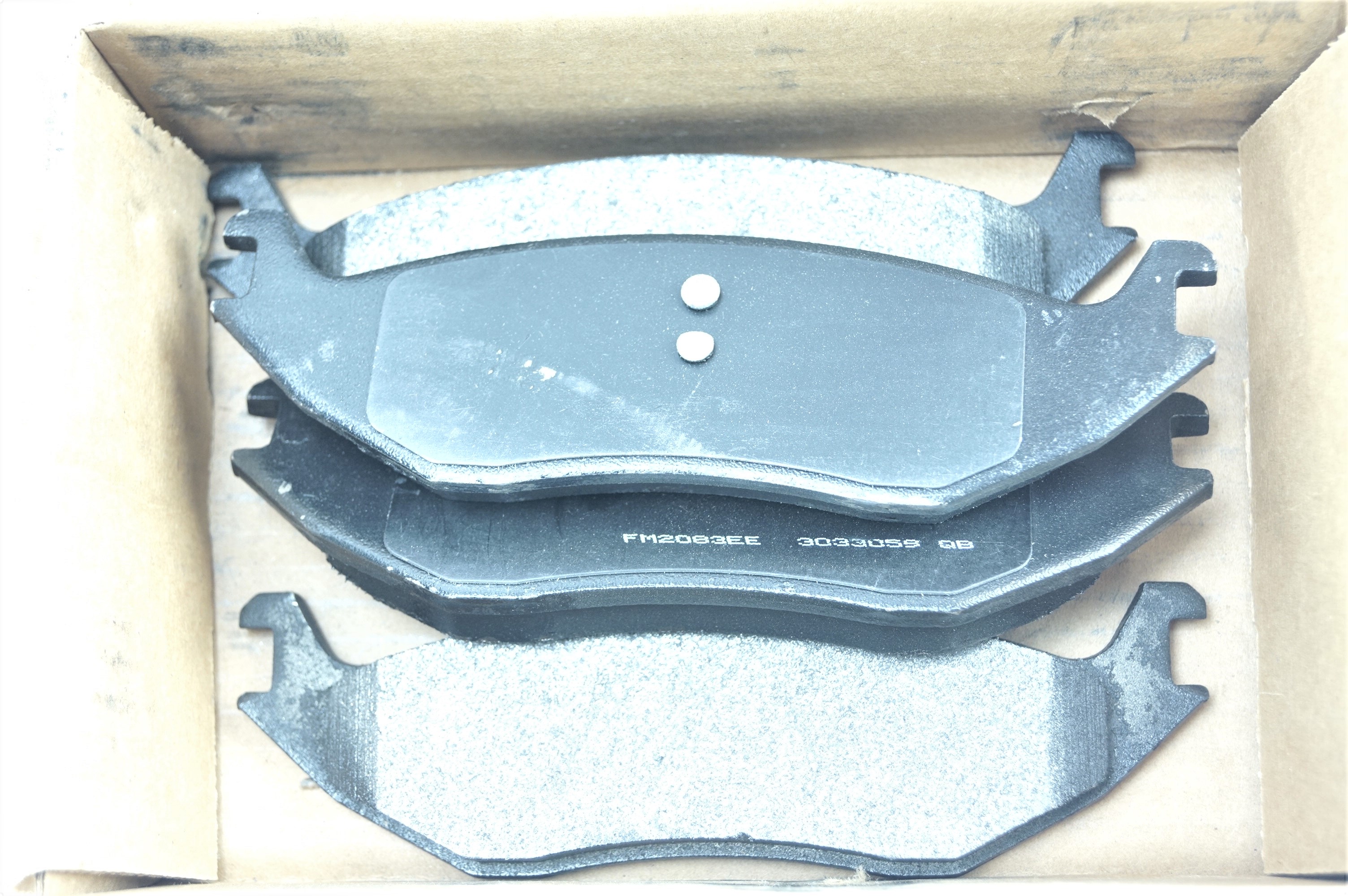 New Genuine Mopar V2010563AE Disc Brake Pad Kit  Fast Free Shipping - image 1